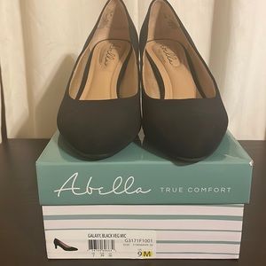 EUC Abella True Comfort Pump